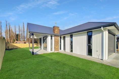 Photo of property in 30 Oldfield Lane, Marton, 4710