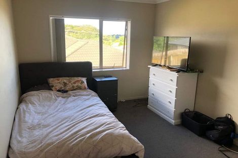 Photo of property in 3 Exotic Place, Massey, Auckland, 0614