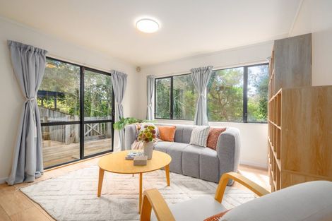 Photo of property in 5 Ashfield Grove, Churton Park, Wellington, 6037