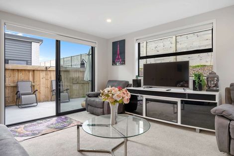 Photo of property in 5 Wharangi Lane, Papamoa, 3118