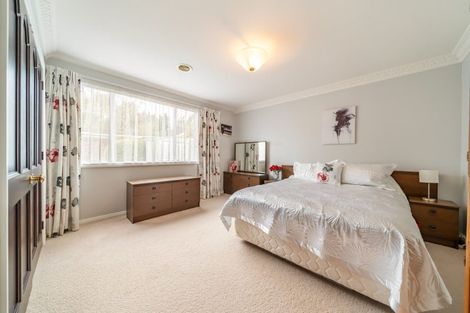 Photo of property in 19 Comeskey Grove, Elderslea, Upper Hutt, 5018