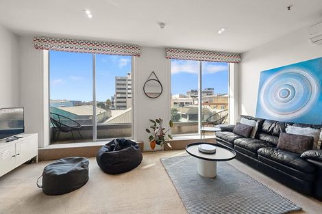 Photo of property in 22 Liardet Apartments, 203/22 Liardet Street, New Plymouth, 4310