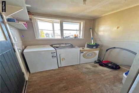 Photo of property in 18 Dowding Street, Melville, Hamilton, 3206
