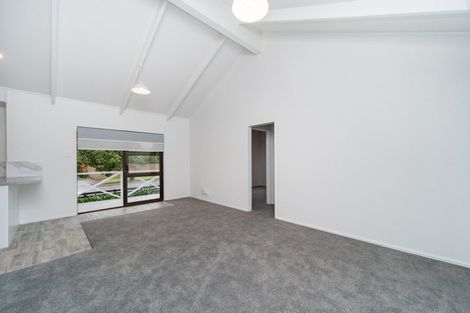 Photo of property in 2 Peter Hall Drive, Kelvin Grove, Palmerston North, 4414