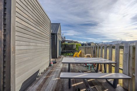 Photo of property in 52 Obelisk Street, Wanaka, 9305