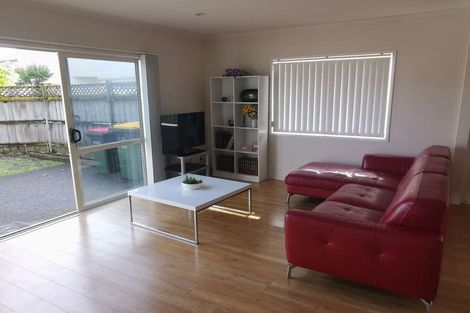 Photo of property in 2/242 Pakuranga Road, Pakuranga Heights, Auckland, 2010