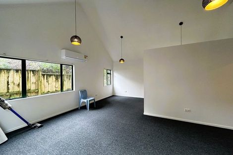 Photo of property in 5 Lysander Crescent, Beach Haven, Auckland, 0626