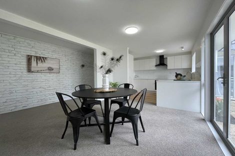 Photo of property in 40 Rothesay Place, Dinsdale, Hamilton, 3204