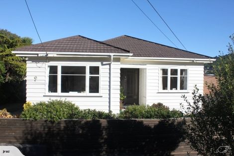 Photo of property in 9 Woburn Road, Northland, Wellington, 6012