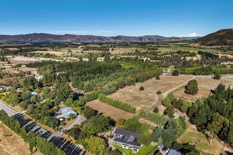 Photo of property in 289 Riverbank Road, Wanaka, 9382