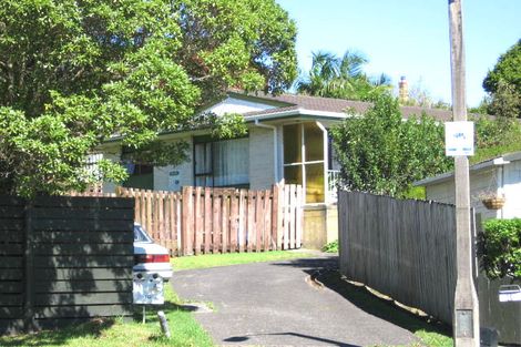 Photo of property in 2/10 Metric Place, Te Atatu South, Auckland, 0610