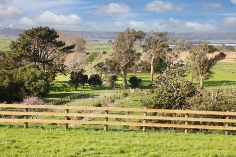 Photo of property in 41 Mcnaughten Road, Karioitahi, Waiuku, 2683