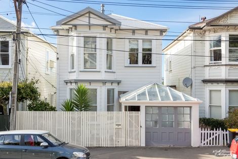 Photo of property in 37 Grant Road, Thorndon, Wellington, 6011