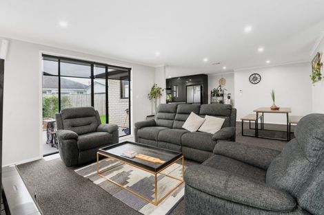 Photo of property in 19 Peake Road, Cambridge, Hamilton, 3283