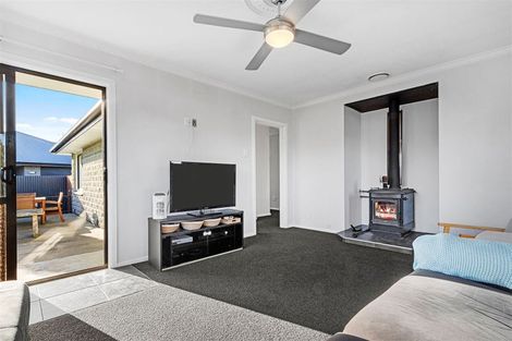 Photo of property in 28 Moore Street, Rolleston, 7614