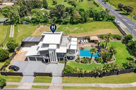 Photo of property in 2 Sandhurst Drive, Papamoa Beach, Papamoa, 3118