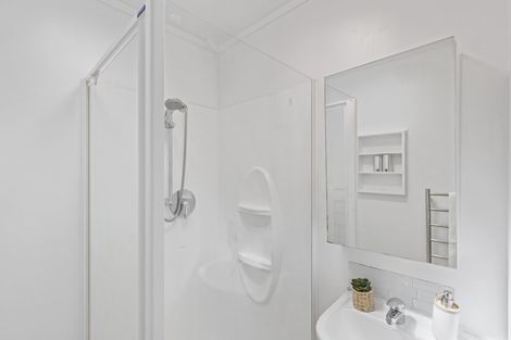 Photo of property in 2/6 Ingram Street, Papakura, 2110