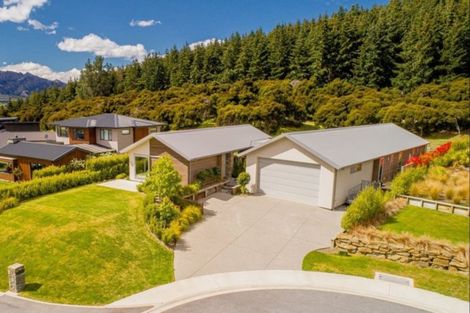 Photo of property in 12 Edgewood Place, Wanaka, 9305