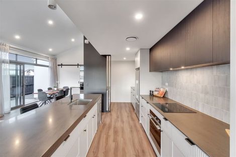 Photo of property in 27 Finstock Way, Rolleston, 7614