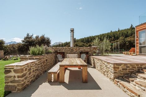 Photo of property in 9 Diamond Lane, Wanaka, 9305