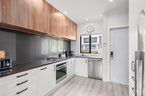 Photo of property in 8 Josland Lane, Wallaceville, Upper Hutt, 5018