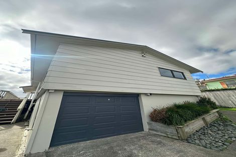 Photo of property in 4 Rotoma Rise, Clover Park, Auckland, 2019