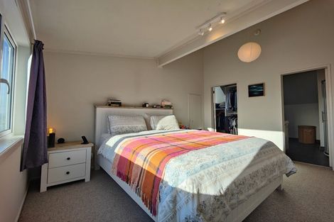 Photo of property in 8 Selkirk Way, Karori, Wellington, 6012