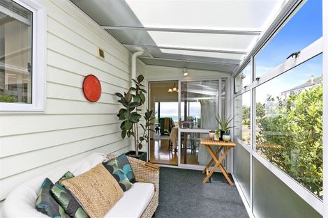 Photo of property in 76f2 Lohia Street, Khandallah, Wellington, 6035