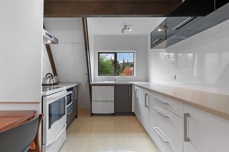 Photo of property in 11 Kowhai Drive, Wanaka, 9305