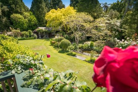 Photo of property in 50 Manu Grove, Waikanae, 5036