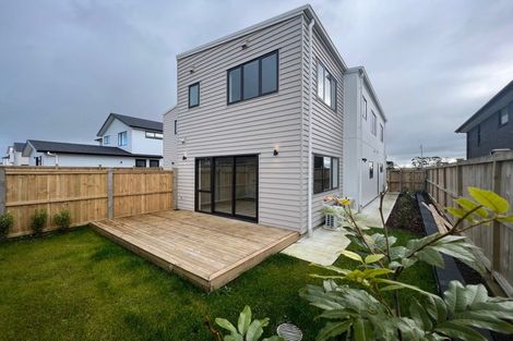 Photo of property in 80a Kahui Parade, Karaka, 2113