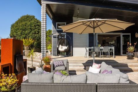 Photo of property in 418 Kaipikari Road, Urenui, 4375