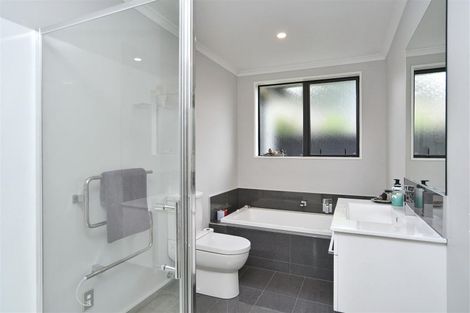 Photo of property in 5 Peak Crescent, Kaiapoi, 7630
