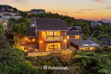 Photo of property in 6 Avonlea Grove, Belmont, Lower Hutt, 5010