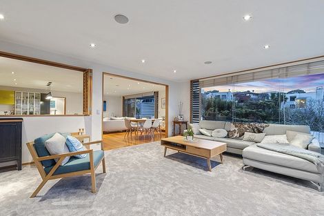 Photo of property in 2/55 Parr Terrace, Castor Bay, Auckland, 0620