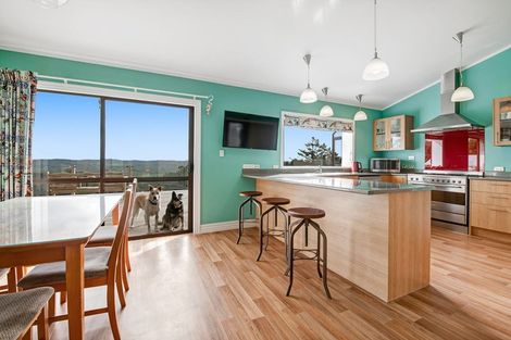 Photo of property in 180 Wishart Road, Helensville, 0875