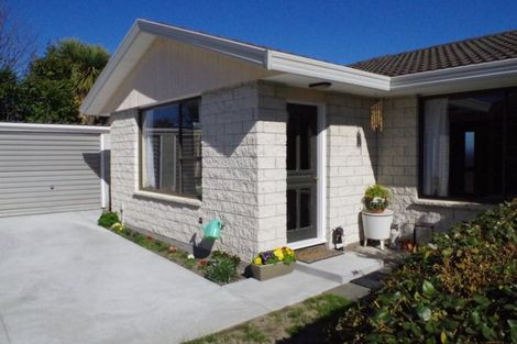 Photo of property in 14 Resolution Place, Bryndwr, Christchurch, 8053