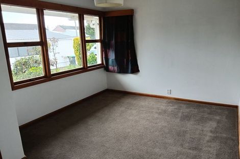 Photo of property in 33 Cossar Street, Burwood, Christchurch, 8083