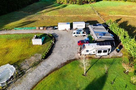 Photo of property in 71d Alma Road, Westport, 7892