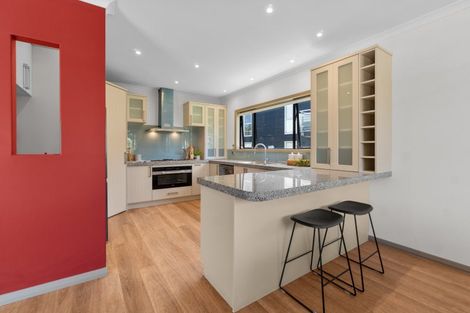 Photo of property in 4 Glenoaks Rise, Mellons Bay, Auckland, 2014