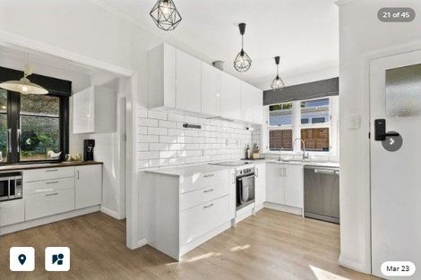 Photo of property in 51 Jackson Street, Island Bay, Wellington, 6023