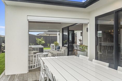 Photo of property in 9a Desmond Place, Bell Block, New Plymouth, 4312