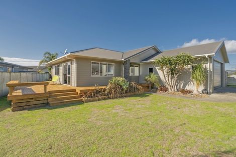 Photo of property in 14 Captain Wood Avenue, Whitianga, 3510