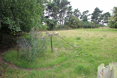 Photo of property in 48 Magdala Street, Kakanui, Oamaru, 9495