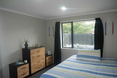 Photo of property in 29 Mataroa Place, Parklands, Christchurch, 8083