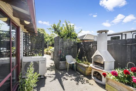 Photo of property in 117 Inwoods Close, Parklands, Christchurch, 8083