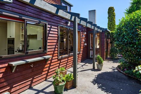 Photo of property in 70 Hautana Street, Woburn, Lower Hutt, 5010