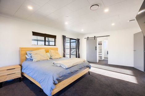 Photo of property in 20 Shanly Street, Waipawa, 4210