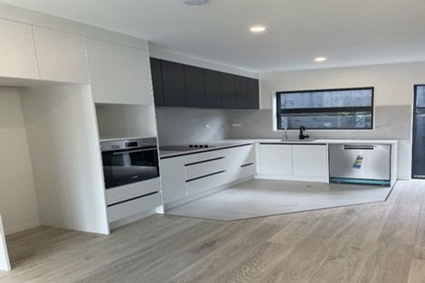 Photo of property in 11/13 Grove Lane, Pakuranga, Auckland, 2010