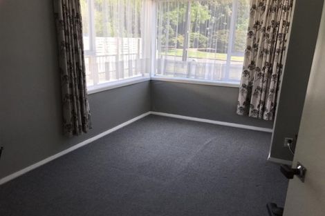 Photo of property in 9 Page Street, Stratford, 4332